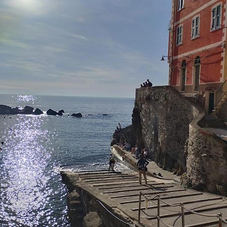 Casa Vacanze Tita La Tua Base Per Visitare Il Mare Delle Cinque Terre Lägenhet La Spezia Exteriör bild