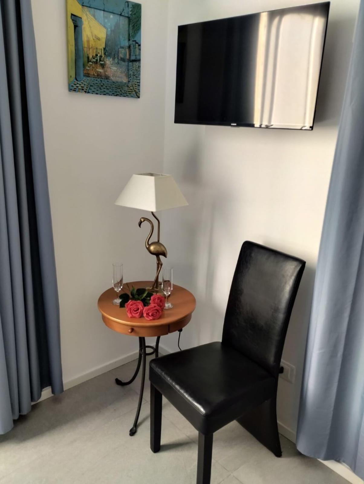 Casa Vacanze Tita La Tua Base Per Visitare Il Mare Delle Cinque Terre Lägenhet La Spezia Exteriör bild